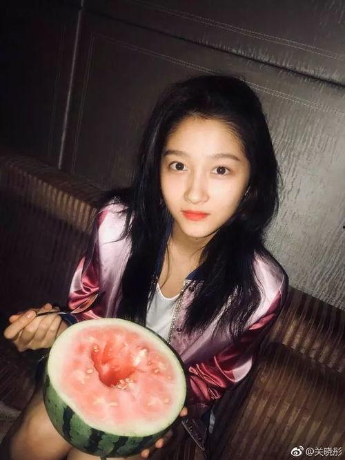 南京美女吃瓜图片视频大全,吃瓜图片视频大揭秘